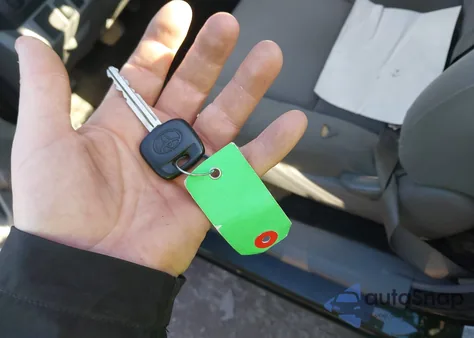 2012 Toyota Tacoma из США, поврежденный, VIN 5TFPX4EN1CX010845